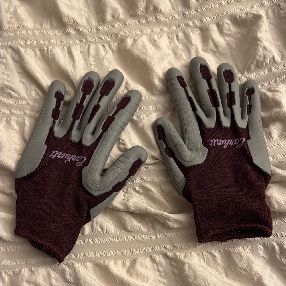 Cabela's Maroon and Gray Outdoor Gloves